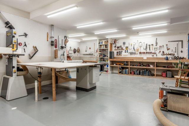 9800 Malibu Court, Plain City, OH 43064