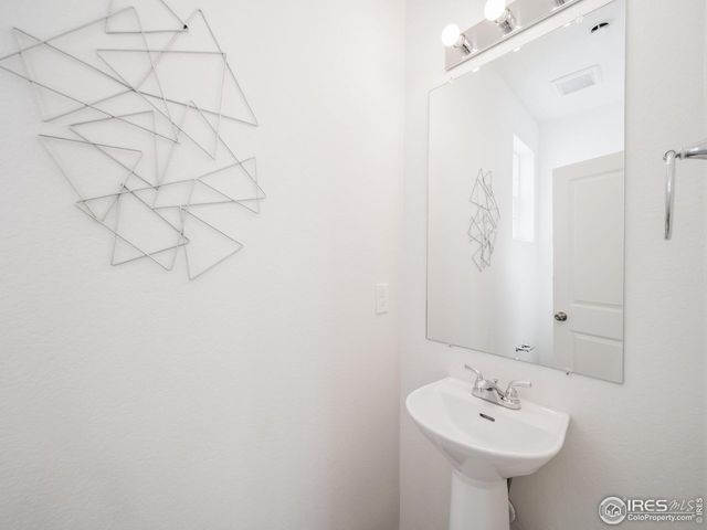 3411 Streamwood Dr, Johnstown, CO 80534