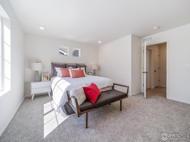 3411 Streamwood Dr, Johnstown, CO 80534