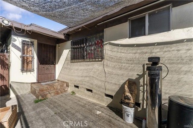 243 E 68th Street, Los Angeles, CA 90003