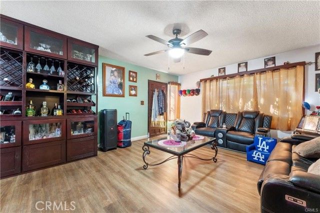 243 E 68th Street, Los Angeles, CA 90003