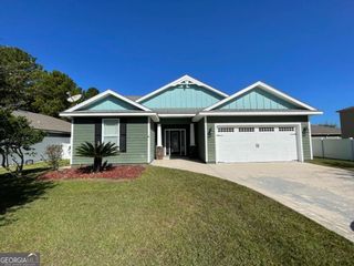 203 Waters Edge Drive, Kingsland, GA 31548