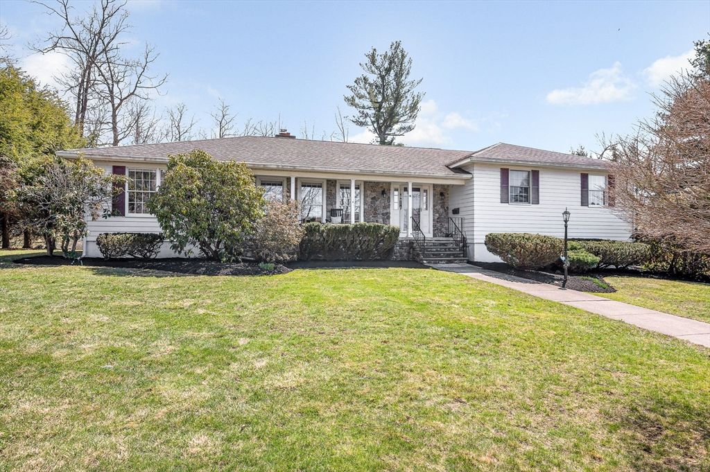 18 Argilla Rd, Methuen, MA 01844