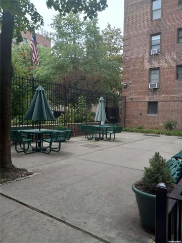 33-46 92nd Street 1R, Jackson Heights, NY 11372