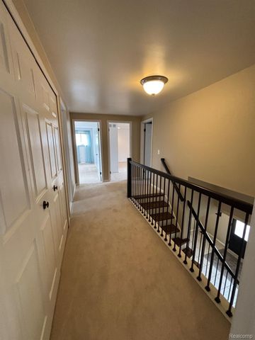 2695 Homewood Drive, Troy, MI 48098