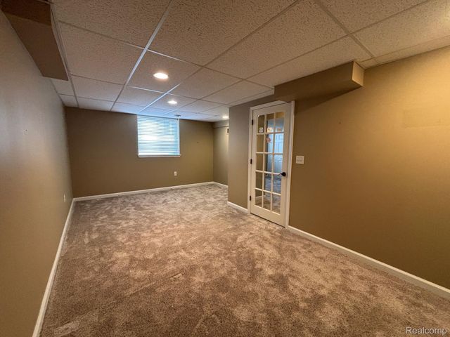 2695 Homewood Drive, Troy, MI 48098