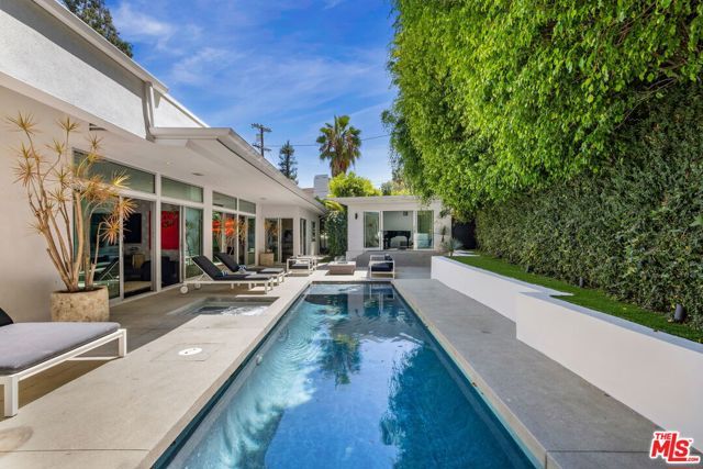 1311 N Beverly Drive, Los Angeles, CA 90210