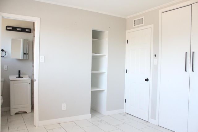3932 W Griswold Road, Phoenix, AZ 85051