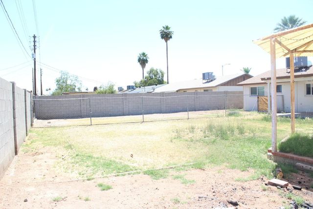 3932 W Griswold Road, Phoenix, AZ 85051