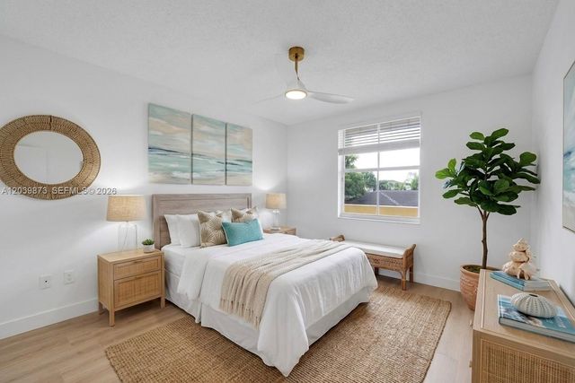 2020 Greenview Shores Blvd 109, Wellington, FL 33414