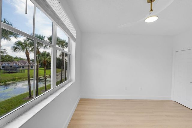 2020 Greenview Shores Blvd 109, Wellington, FL 33414