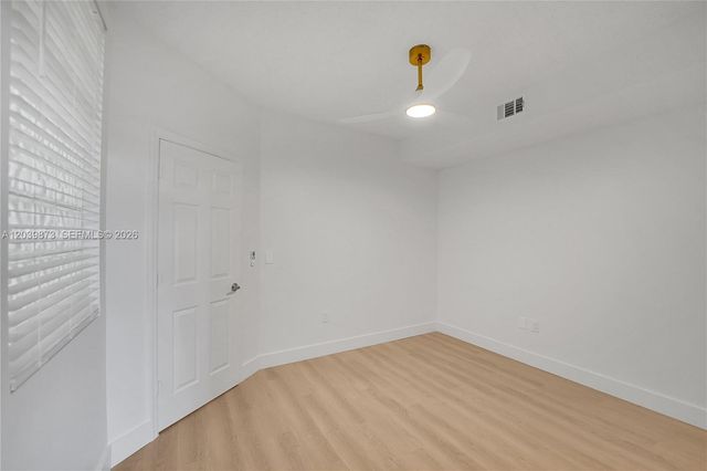2020 Greenview Shores Blvd 109, Wellington, FL 33414
