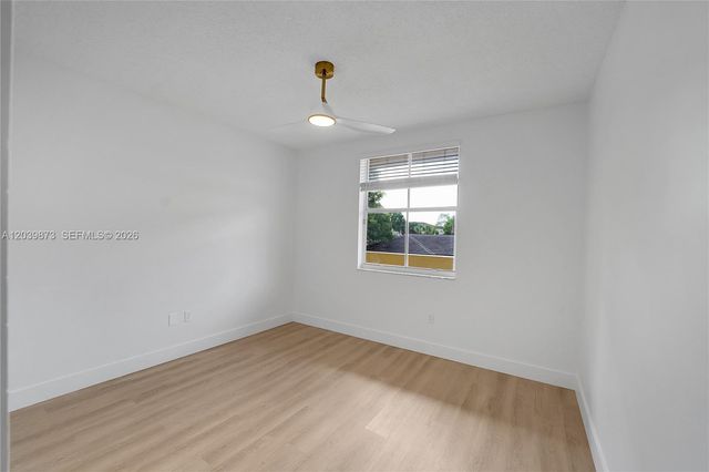 2020 Greenview Shores Blvd 109, Wellington, FL 33414