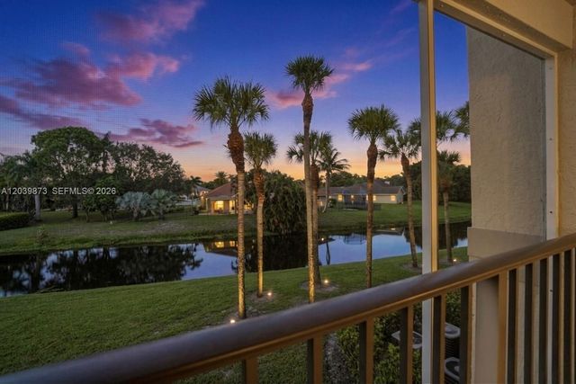 2020 Greenview Shores Blvd 109, Wellington, FL 33414