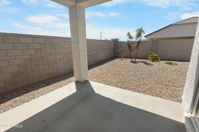 18351 W HACKAMORE Drive, Wittmann, AZ 85361