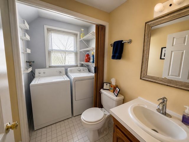 38 Crescent Rd 38, Needham, MA 02494