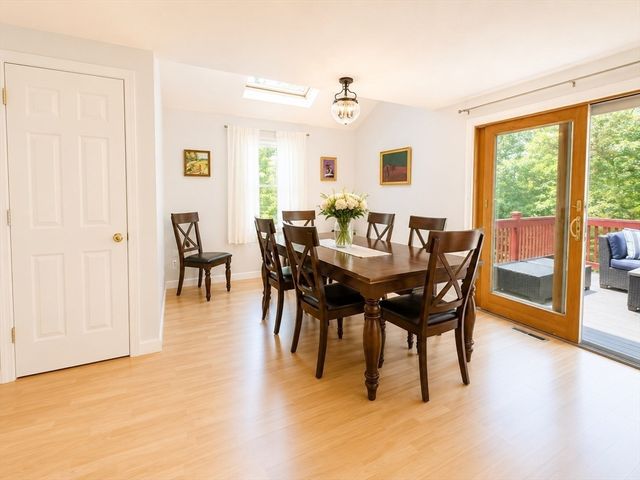 38 Crescent Rd 38, Needham, MA 02494