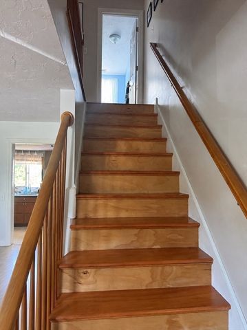 38 Crescent Rd 38, Needham, MA 02494