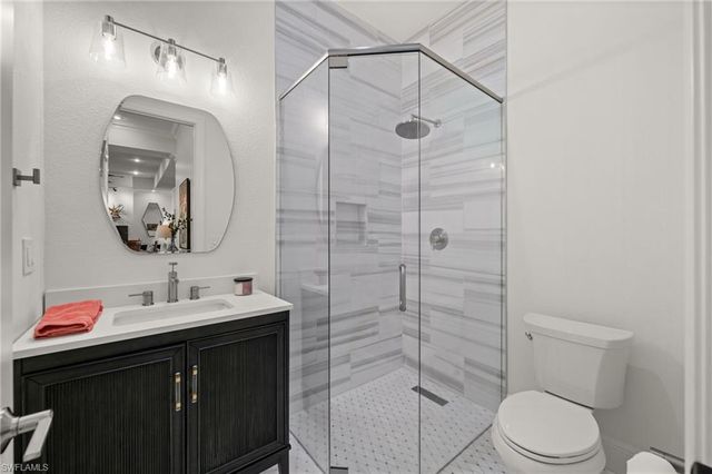 5815 SW 1st PL, Cape Coral, FL 33914