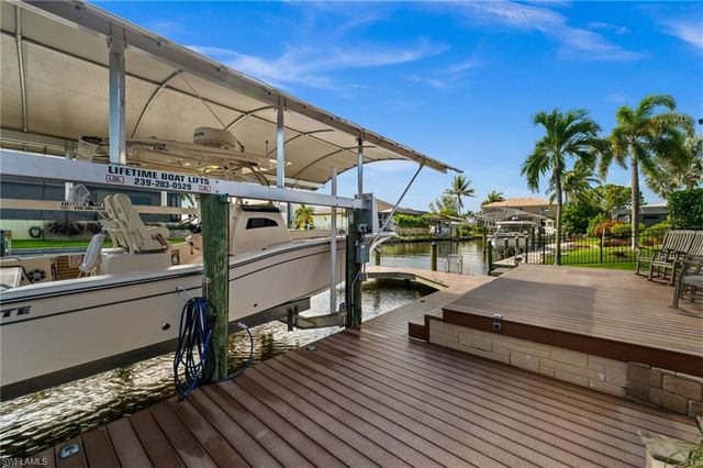 5815 SW 1st PL, Cape Coral, FL 33914
