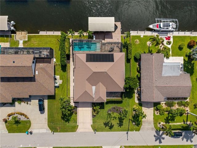 5815 SW 1st PL, Cape Coral, FL 33914