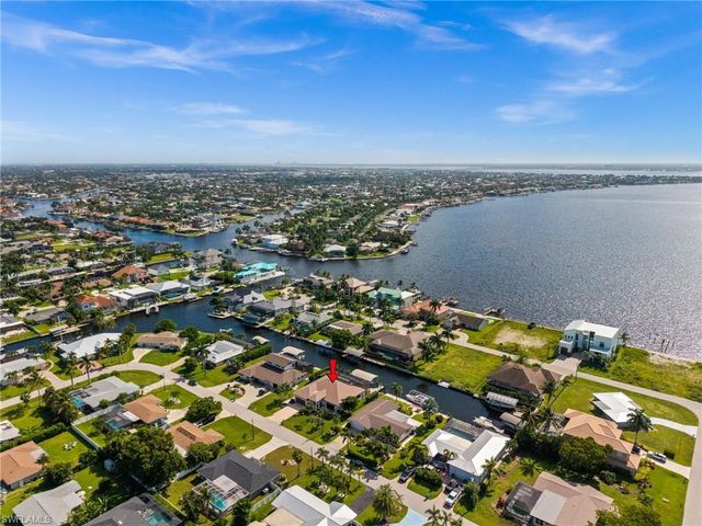 5815 SW 1st PL, Cape Coral, FL 33914