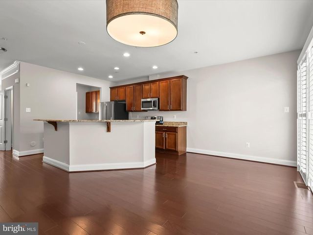 5803 LOIS LN, Ellicott City, MD 21043