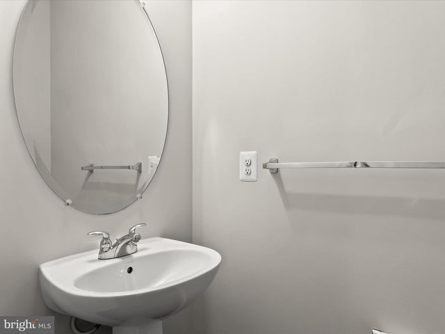 5803 LOIS LN, Ellicott City, MD 21043