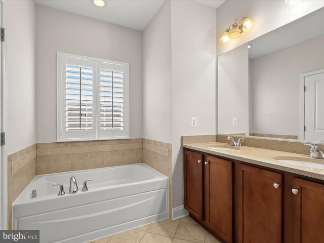 5803 LOIS LN, Ellicott City, MD 21043