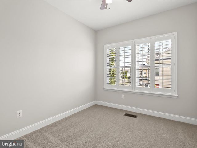 5803 LOIS LN, Ellicott City, MD 21043