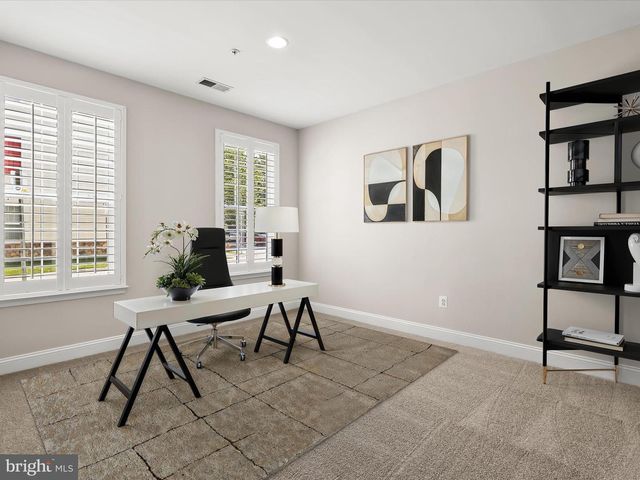 5803 LOIS LN, Ellicott City, MD 21043