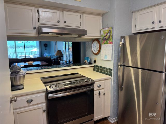 1904 W Beach Boulevard 301, Gulf Shores, AL 36542