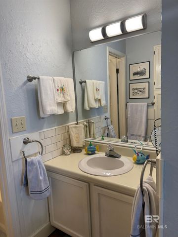 1904 W Beach Boulevard 301, Gulf Shores, AL 36542