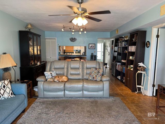 1904 W Beach Boulevard 301, Gulf Shores, AL 36542