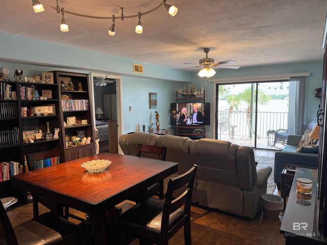 1904 W Beach Boulevard 301, Gulf Shores, AL 36542