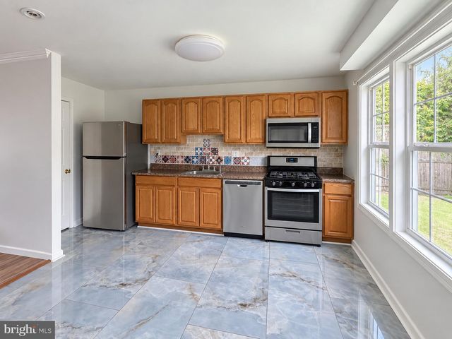 8577 PIONEER DR, Severn, MD 21144