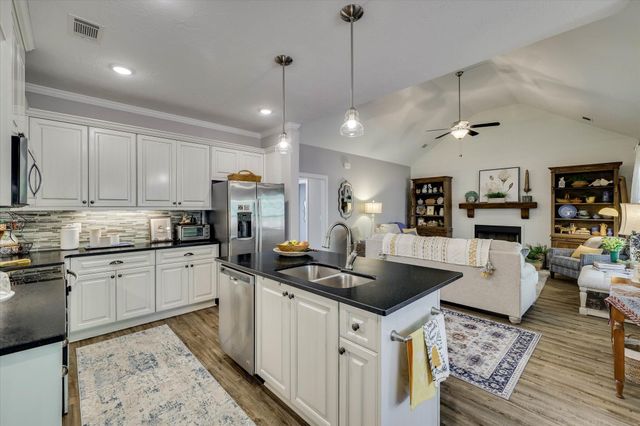 101 Rutledge Lane, Mccormick, SC 29835