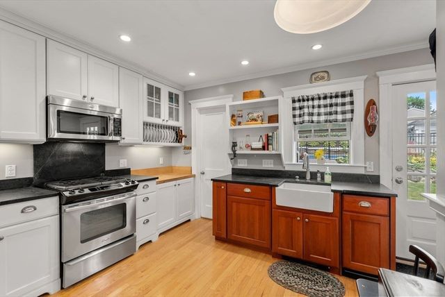 45 Wendell Park, Milton, MA 02186
