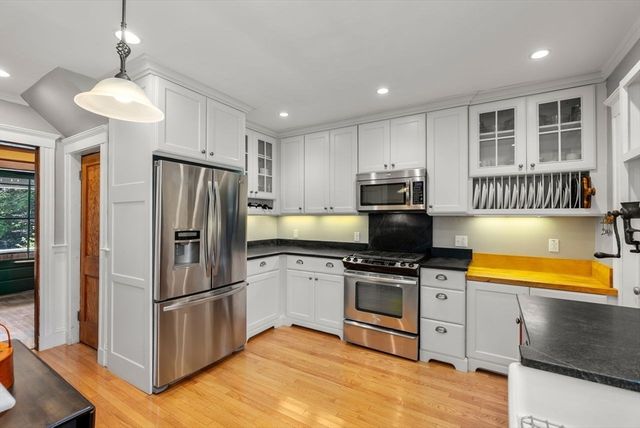 45 Wendell Park, Milton, MA 02186