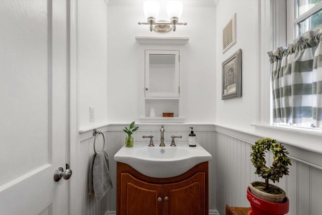 45 Wendell Park, Milton, MA 02186