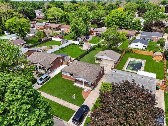 22260 Samuel Street, Taylor, MI 48180