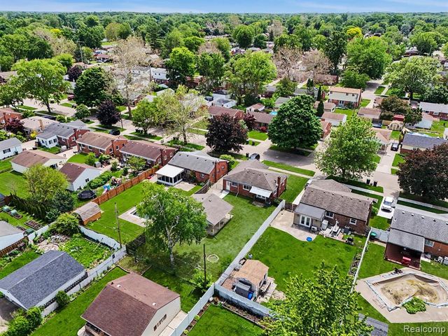 22260 Samuel Street, Taylor, MI 48180