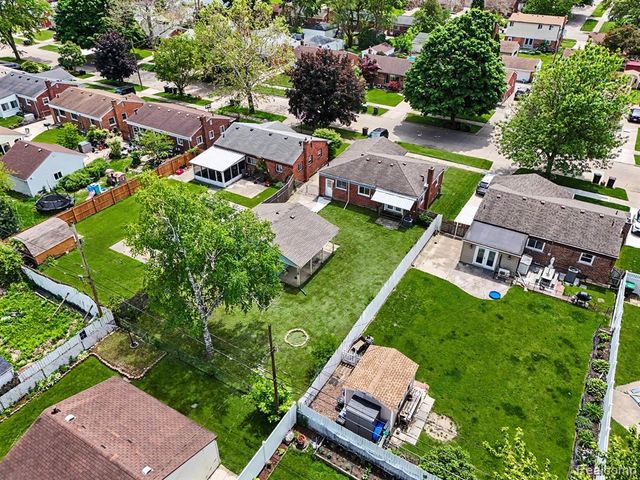22260 Samuel Street, Taylor, MI 48180