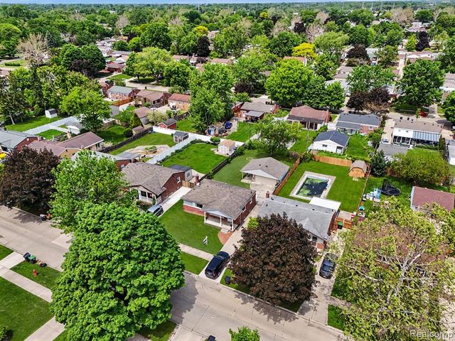 22260 Samuel Street, Taylor, MI 48180