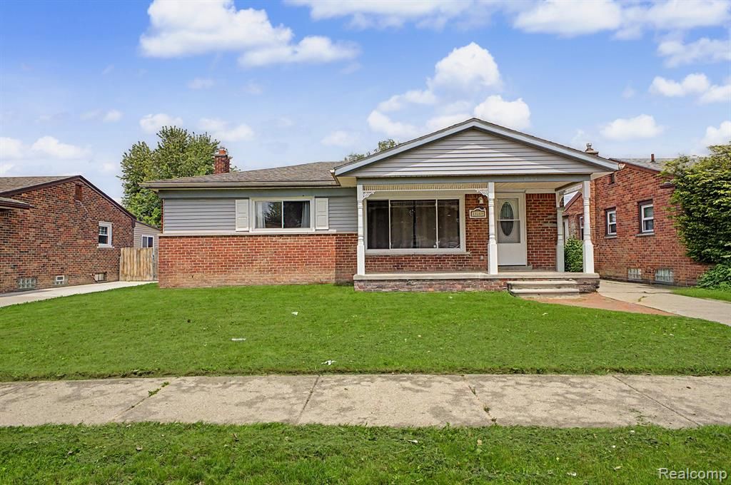 22260 Samuel Street, Taylor, MI 48180