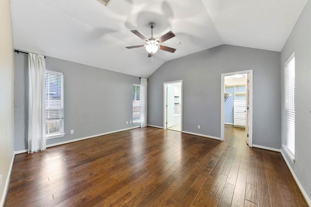 3430 W Meadow Lane, Dickinson, TX 77539