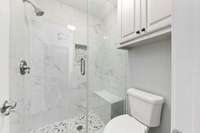 3430 W Meadow Lane, Dickinson, TX 77539