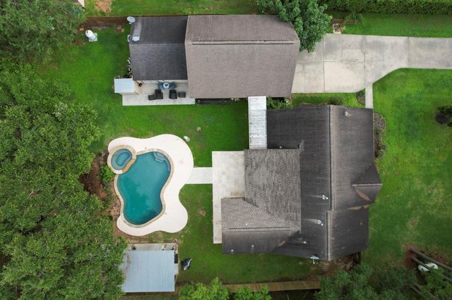 3430 W Meadow Lane, Dickinson, TX 77539