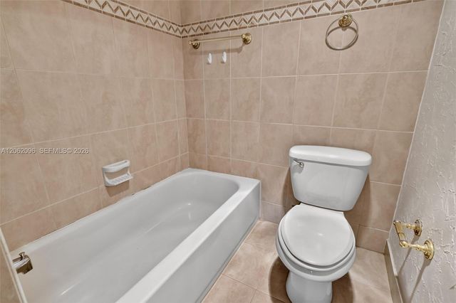 20335 W Country Club Drive 107, Aventura, FL 33180