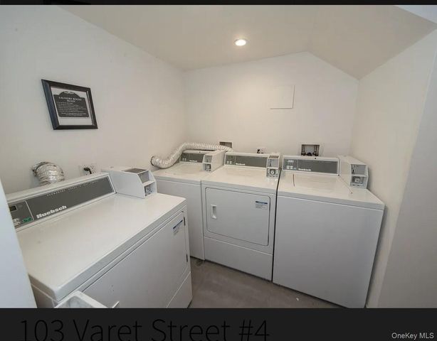 103 Varet Street 2B, Brooklyn, NY 11206